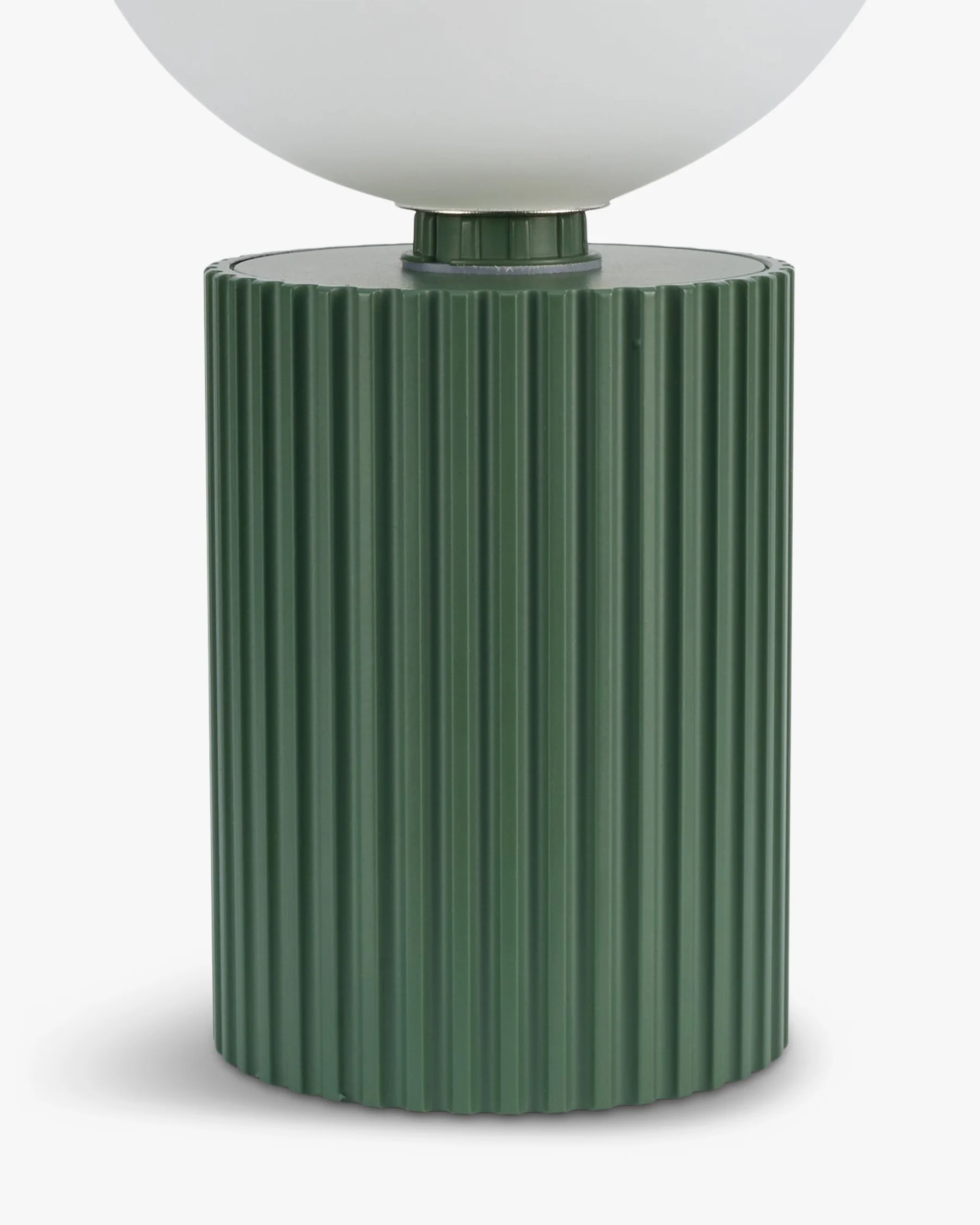 Luna - Image 6